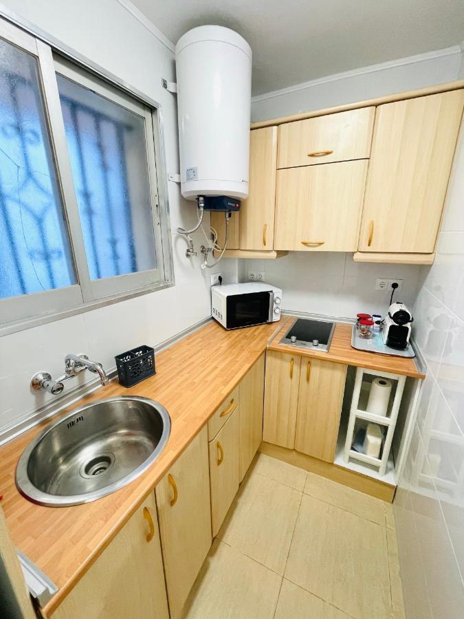 Renovado Apartamento En Zona Residencial A Pasos Del Mar Салоу Екстер'єр фото