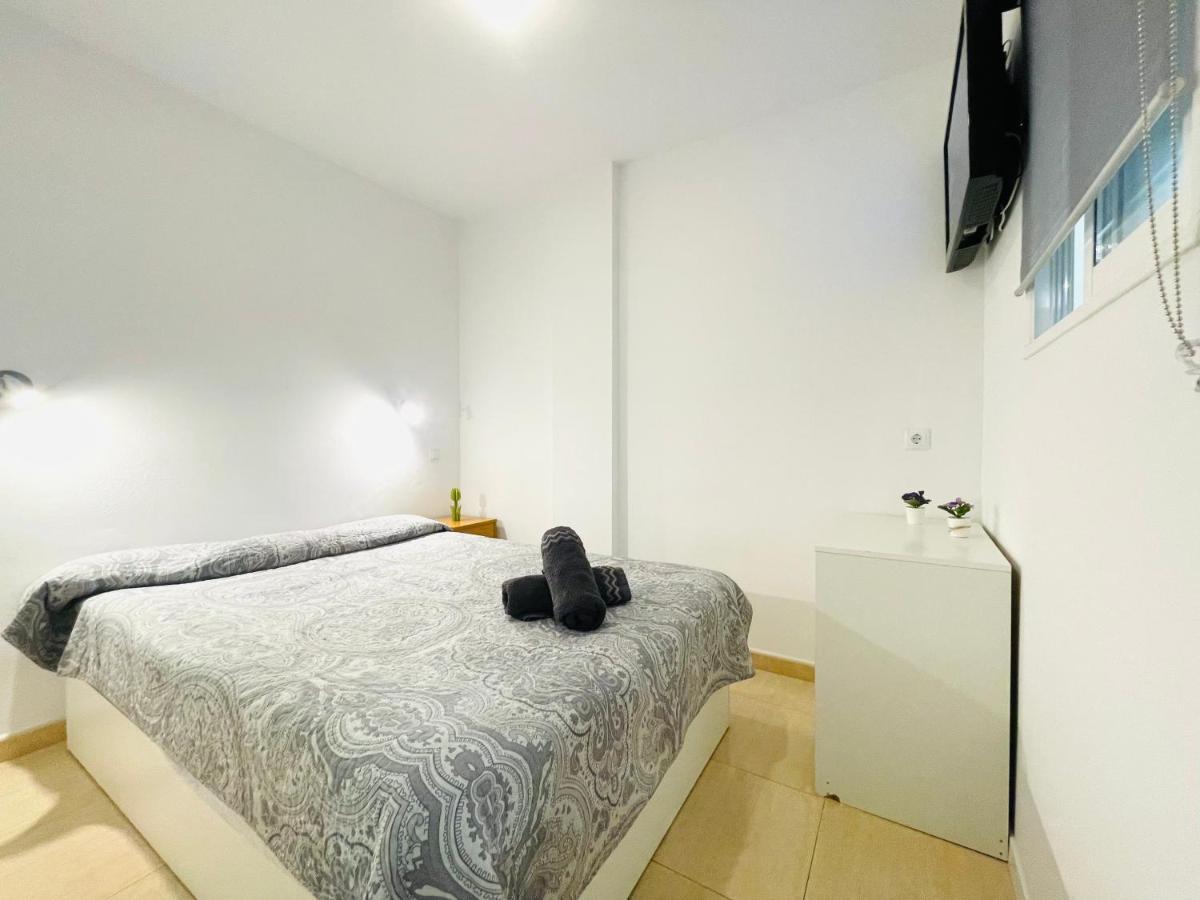 Renovado Apartamento En Zona Residencial A Pasos Del Mar Салоу Екстер'єр фото